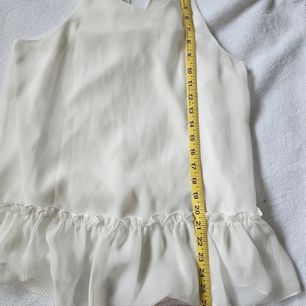 Chic and feminine Likely white peplum tank top in size 2 - Picture 5 of 7